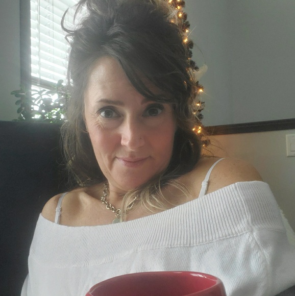 Meet your Posher, Tanya - Picture 1 of 1